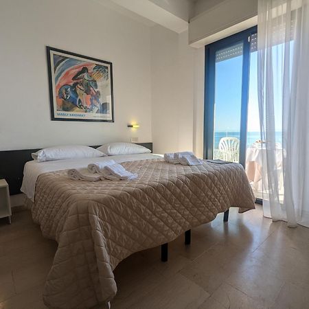 Grand Meeting Hotel Rimini Dış mekan fotoğraf