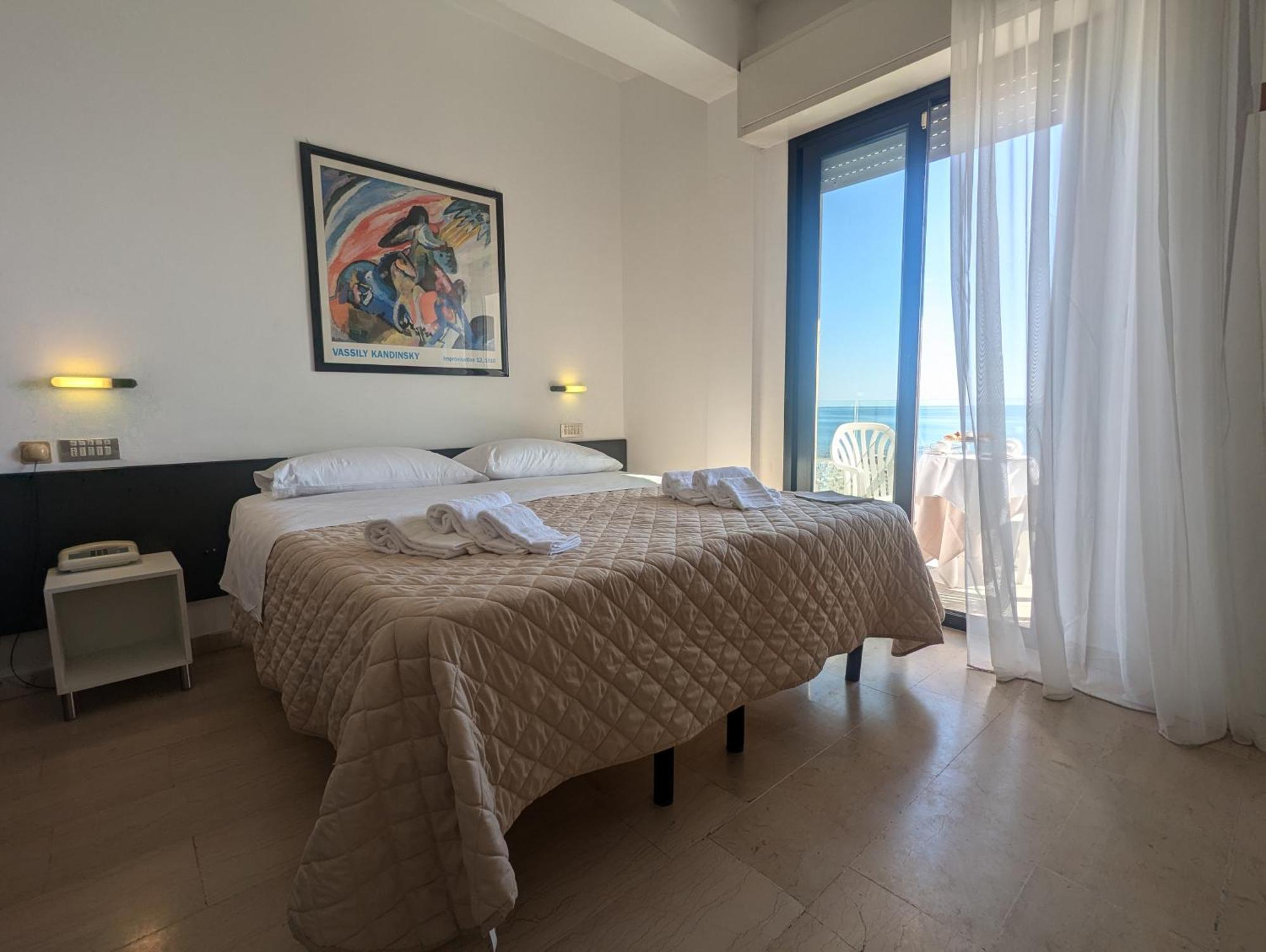 Grand Meeting Hotel Rimini Dış mekan fotoğraf