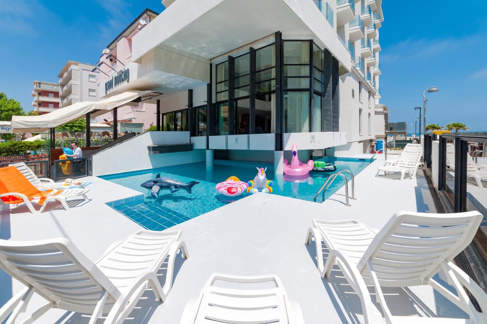 Grand Meeting Hotel Rimini Dış mekan fotoğraf